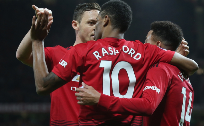 乌尔比希：穆勒是个了不起的人物，他让我很好地融入了球队.